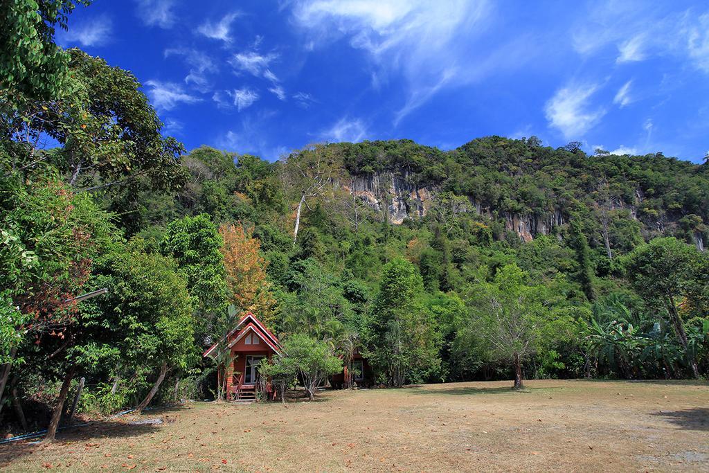 Langu Phupha Resort Satun Exterior foto